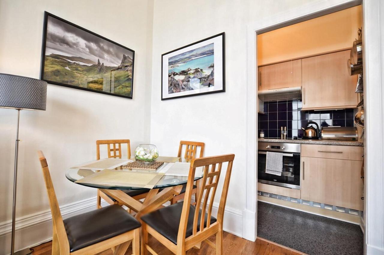 Cozy 2 Bedroom Apartment At Heart Of The 爱丁堡 外观 照片