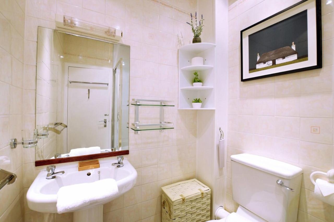 Cozy 2 Bedroom Apartment At Heart Of The 爱丁堡 外观 照片